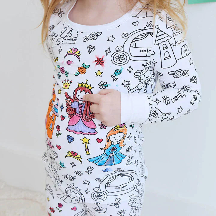 Kreativer Kinder Pyjama zum selber ausmalen