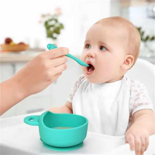 Silikon Baby Schüssel mit Löffel – Rutschfestes Fütterset mit Saugnapf und Tierdesign
