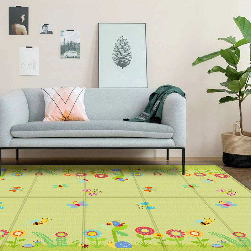 Faltbare Baby-Spielmatte mit buntem Design