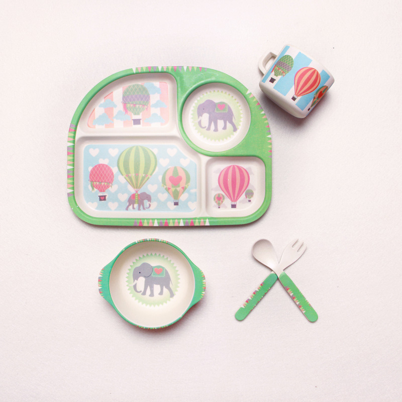 Baby Geschirrset mit Wolkenmotiv – Teller, Schüssel, Becher & Besteck für Kinder