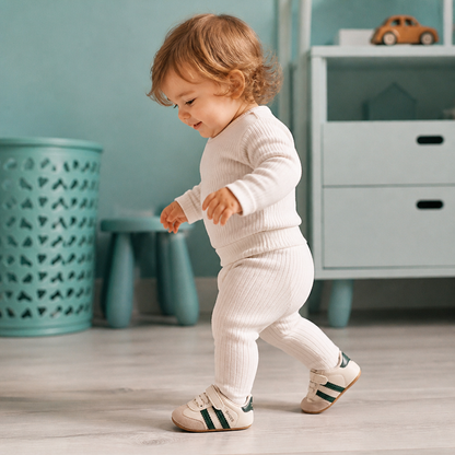 Klassische Retro-Babysneaker – Lauflernschuhe mit weicher Sohle