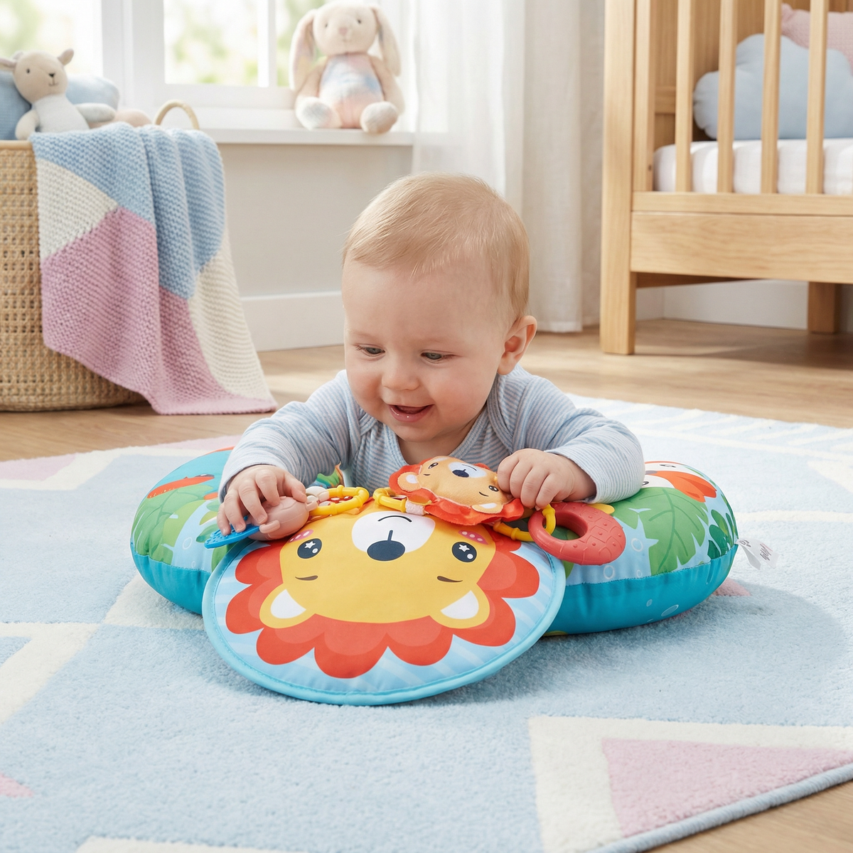 Baby Trainingskissen für Bauchlage mit Spielbogen – Fördert Sensorik & frühe Entwicklung