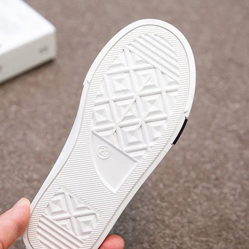 Atmungsaktive Kinder Turnschuhe mit Bärenmotiv – Bequem und Luftig
