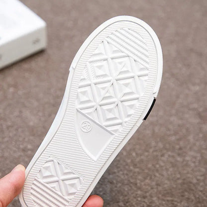 Atmungsaktive Kinder Turnschuhe mit Bärenmotiv – Bequem und Luftig