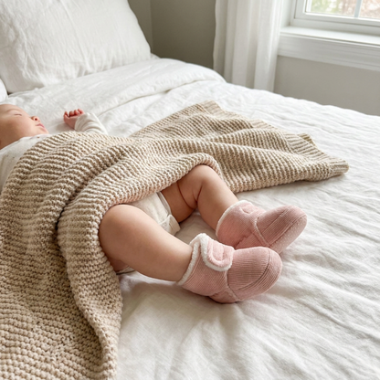 Warme & gemütliche Plüsch-Baby-Booties mit weichen rutschfesten Sohlen